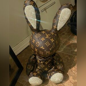 LVEee logo monogram BIG BLINGED OUT CRYSTAL Easter BUNNY UNIQUE for fanatic🐰💎